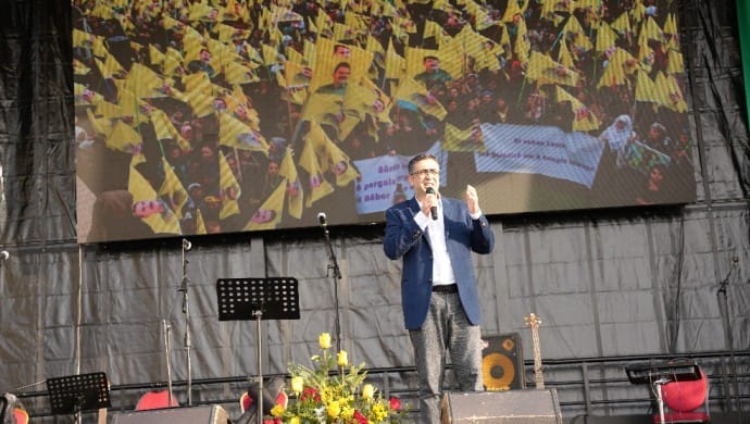 690x390cc-amd-15-02-2025-starasbourg-miting-baluken-konusma