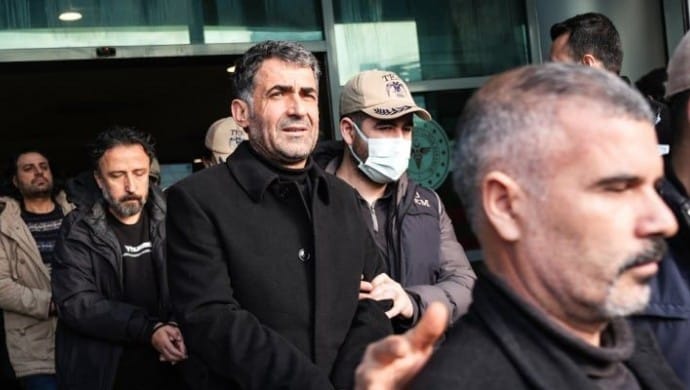 690x390cc-ist-13-02-2025-chpli-belediyelere-operasyonunda-son-durum- (1)