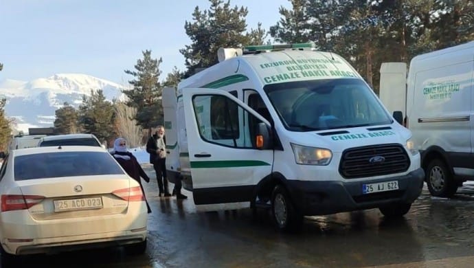 690x390cc-04-03-2024-hpgli-celik-cenazeverildi1