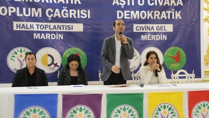 690x390cc-mrd-10-03-2025-nisebinde-halk-toplantisi4