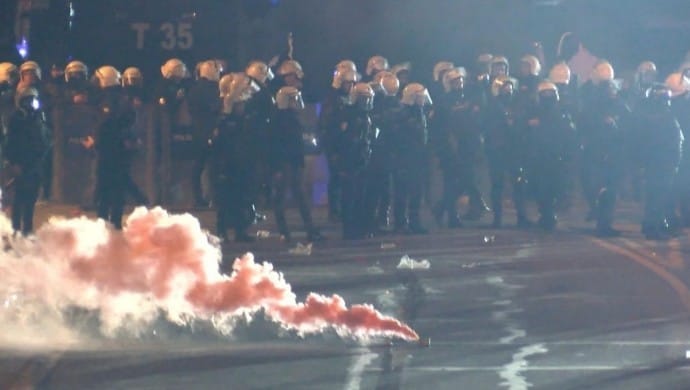 690x390cc-mrk-23-03-2025-sarachane-eylem-polis-saldiri