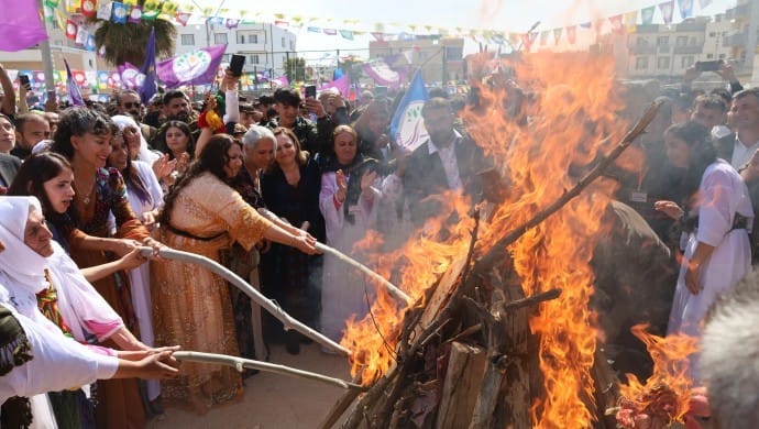 690x390cc-srnk-17-03-2025-hezex-newroz-kutlamasi33