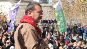 kurtce-konusmasi-translate-ile-cevrilen-budak-tutuklandi-gxdu