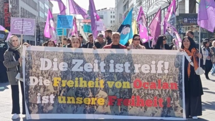 690x390cc-mrk-05-04-2025-avrupa-4nisan-kutlamalari