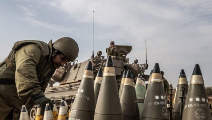 690x390cc-mrk-05-04-2025-israil-kuneyra-valiligi-hedef-aldi