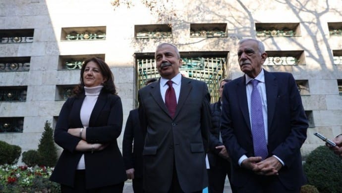 690x390cc-mrk-11-04-2025-imrali-heyeti-yasal-surec-icin-bakanliktan-randevu-alacak