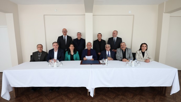 690x390cc-mrk-04-05-2025-sirri-sureyya-onder-fotograflar12