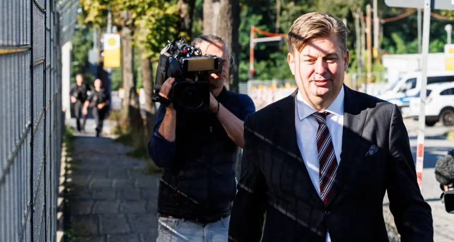 Aşırı sağcı AfD'li milletvekilinin dokunulmazlığı kaldırıldı