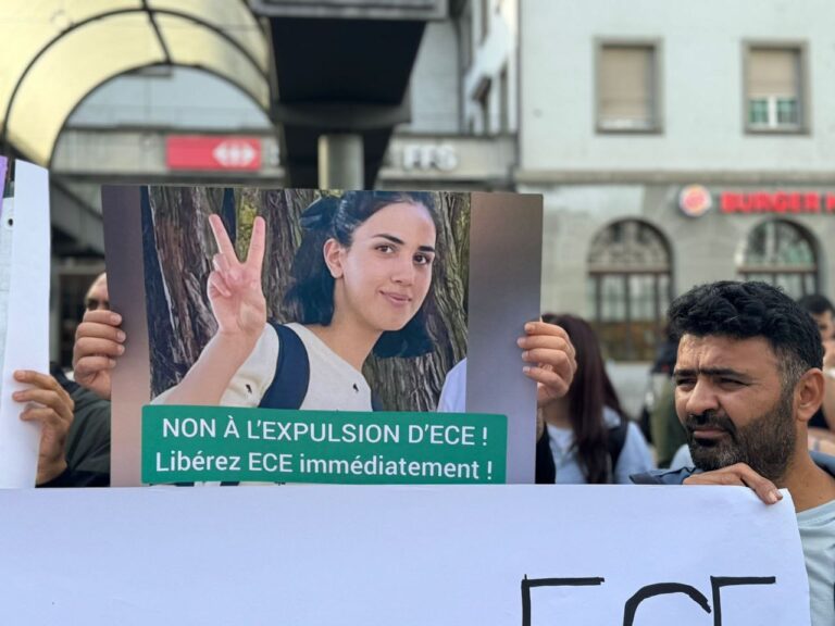 cdc6764b-4c42-4057-8d85-28e45ee67acb