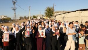 690x390cc-amd-31-10-2025-irfan-albay-celebi-albay-ramazan-altundal-sukri-karademir-taziyelerine-kitlesel-ziyaret