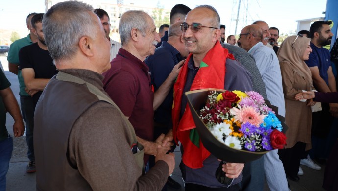 690x390cc-srt-04-10-2025-rizgar-turhan-tahliye-oldu1