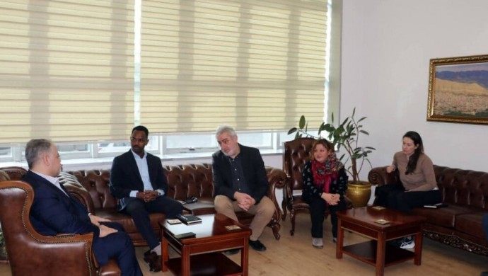 Sınır Tanımayan Doktorlar Rojava yolunda